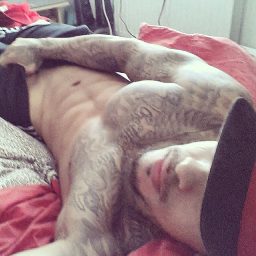 hyper-masculine:    ► HYPER-MASCULINE ♂ ◄ [page]♂ ♂♦ Hyper-Masculine ARCHIVE ♦ [all pics]    