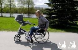 denyandfollow:  morganoperandi:  allthebeautifulthings9828:  Guys, look. They finally made a baby stroller for wheelchair-bound mothers. This is so important.  My wife is a physical therapist.  She started tearing up when I showed this to her.  I love