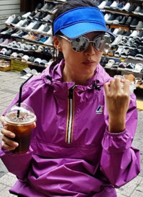 Kway Lover of nylon.
