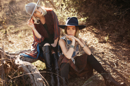 jordanvoth:  Nikia & Casey