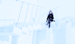 ygdomination:   2ne1 MVs - blue vs pink