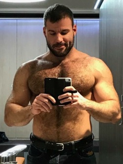 Hairy Men Heaven