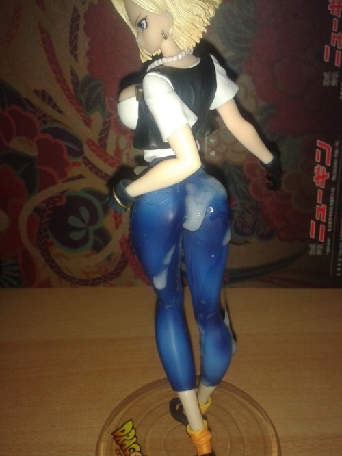 “Ass” requested: Some more Android 18 SOF (Booty) Love! I did a try at first, but wasnt too happy with the end result, so I rested for like 5 minutes and tried it again… Due to that there isnt much “material” and is not