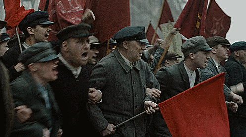 you-are-the-lightning: Babylon Berlin: 1. Mai 1929, Hermannplatz, Neukölln | Berlin bleibt rot