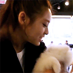 eunjiyas:seolhyun and the puppy 
