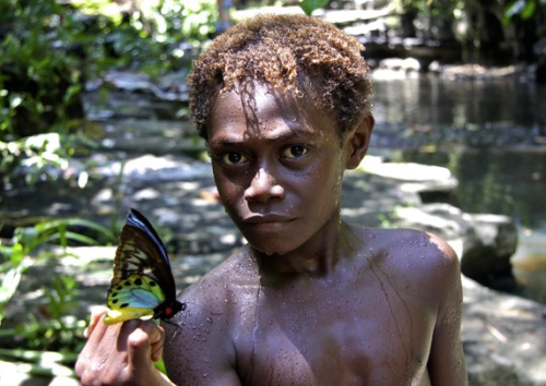nubbsgalore: portraits from papua new guinea by eric lafforgue and michael evans from langania villa