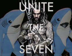 notlostonanadventure:muskrat-john:So they just released the uncropped version of the Aquaman poster and HOLY SHIT GUYS!   God damn it