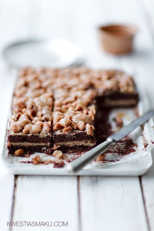 delicious-designs: peanut caramel brownies
