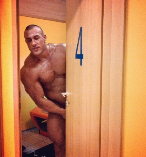 Room Serviceâ€œPssssst.â€I looked behind me. A hulking, musclebound figure