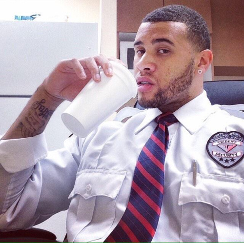 debonairgotjuice:  myxxxohxxxmyxxx:  Hi  Arrest me😩🙏👮🚔