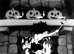 gravesandghouls:  Betty Boop’s Halloween