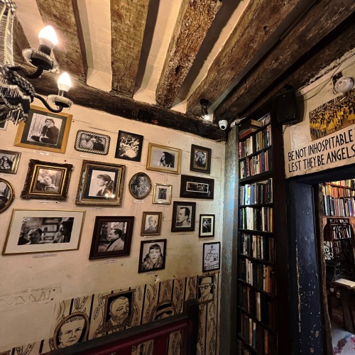 Dreaming Abt Shakespeare And Co. 
