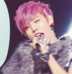 (ღ˘⌣˘ღ)