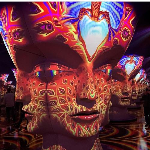 entheognosis:Alex Grey’s huge art installation at Omega Mart in Las Vegas , NV. Just amazing!
