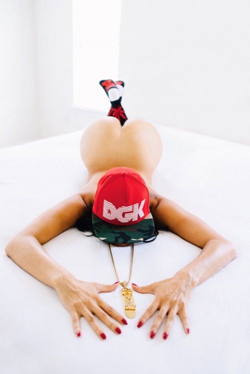 leicabeast: Face Down Cake Up - DGK V2