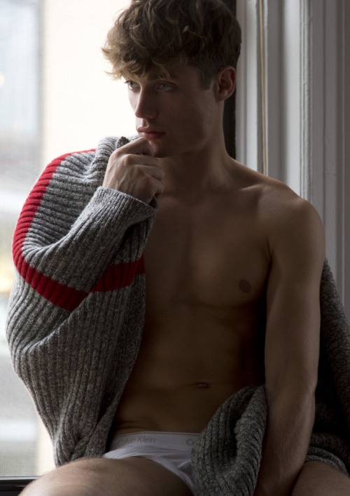 men-who-inspire-me: Steven Chevrin by Karl Simone for Yearbook #9 If these features weren’t natural 