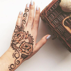 TRIBAL HENNA