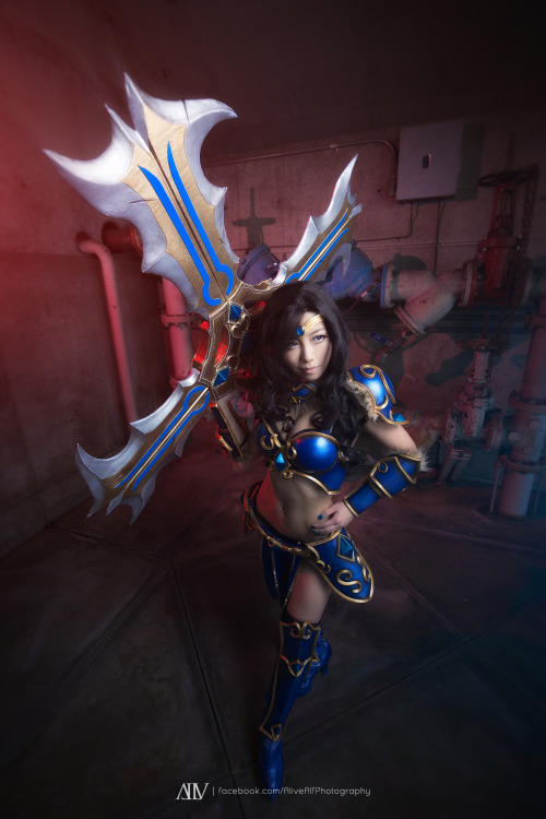 miyuki-cosplay:  Sivir Cosplay by Miyuki Cosplay Sivir, the Battle Mistress (Chinese splash art blue version) from League of Legends Photography: Alive Alf  This cosplay was completely made by me over a period of 2 months. Material used: worbla, pink