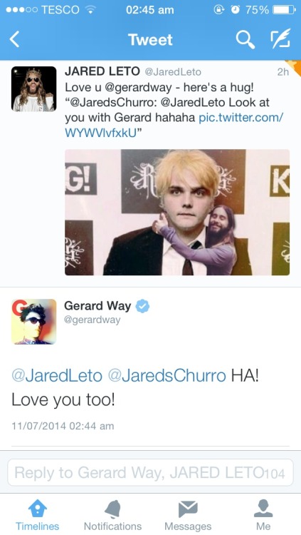 gerardwaysgay:  asongtosaveusall:  Aw my boys❤️   Awwwwwwww