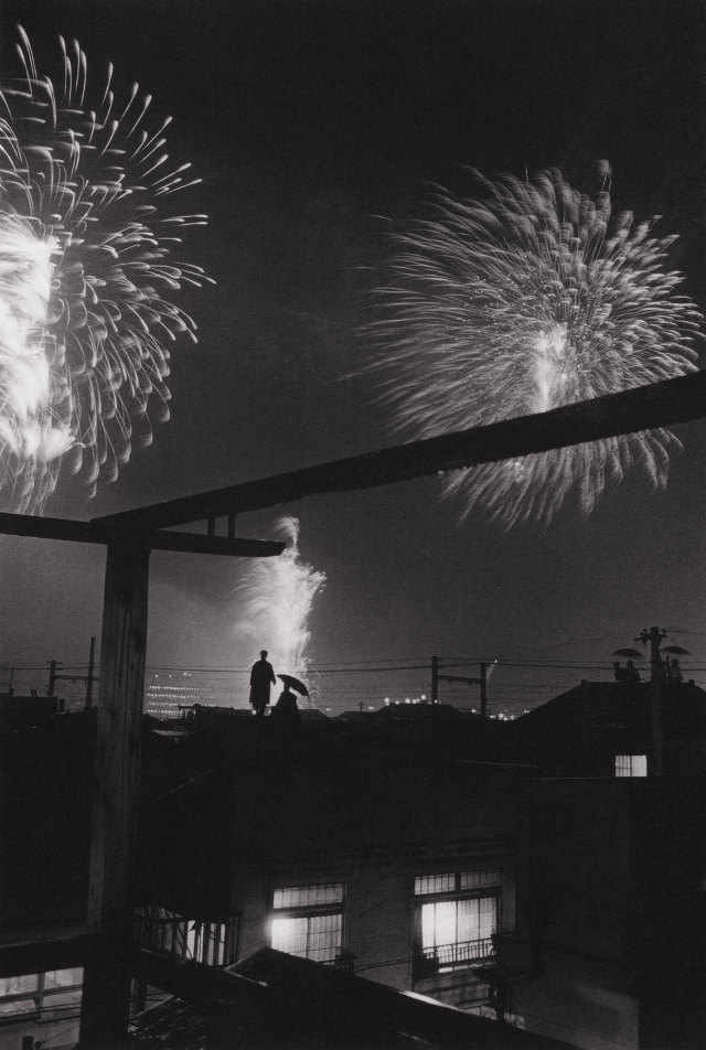 / Ihei Kimura, Fireworks Festival by the River, 1953.