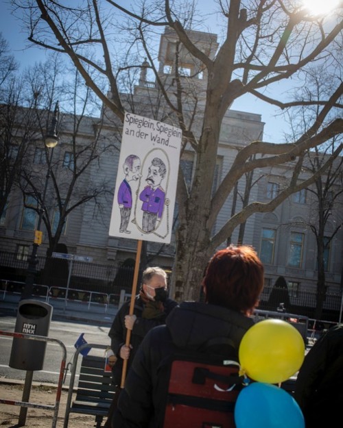 Berlin, 13.3.2022. Peacedemonstration in front of the russian embassy.#ukraine #demonstration #rus