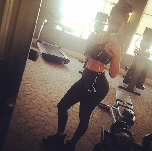 Reality Fitspo: Erica Mena shows off her workout body. 