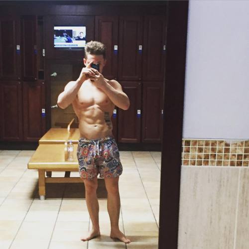hotcelebs2000:  BRINN BEVAN 