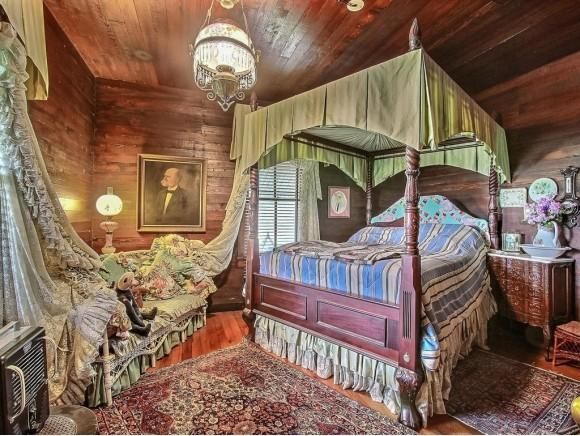 secret–gardens:  🗝Fall Branch, Tennessee, 1910$325,000  This is my dream home
