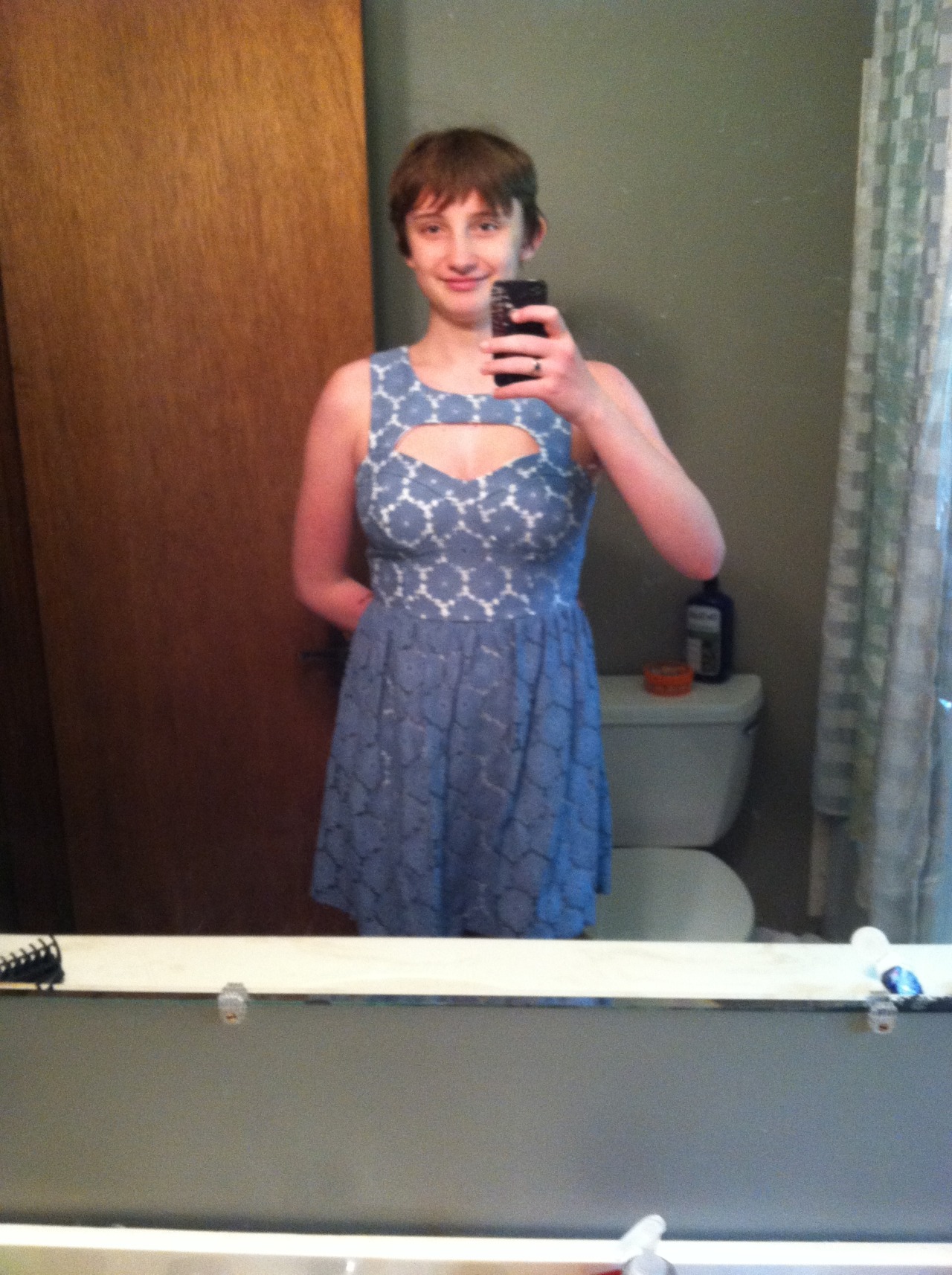 marymarymaryyea1:  liliththeenderborn:  So I wore this dress to school today, and
