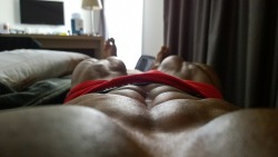 nipple-pig:  HOT abs!!!!