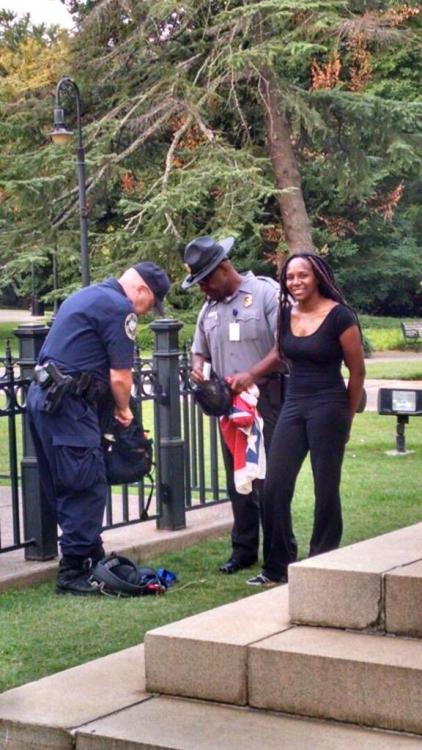 rudegyalchina:  absolutelyiris:  Your Hero of the Day: Bree Newsome just took down the Confederate flag this morning. [x]     Boost this shit where is her bond money ? PROTECT HER AT ALL COST !!!