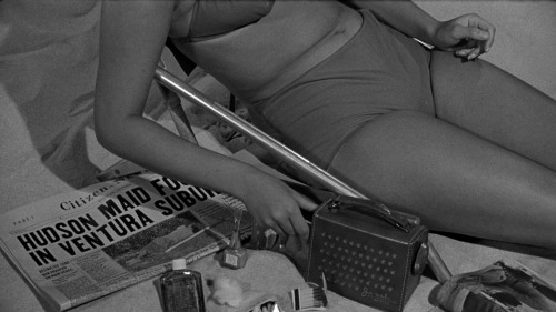 barricklovesmovies:What Ever Happened to Baby Jane? (1962)dir. Robert Aldrichdop: Ernest Haller