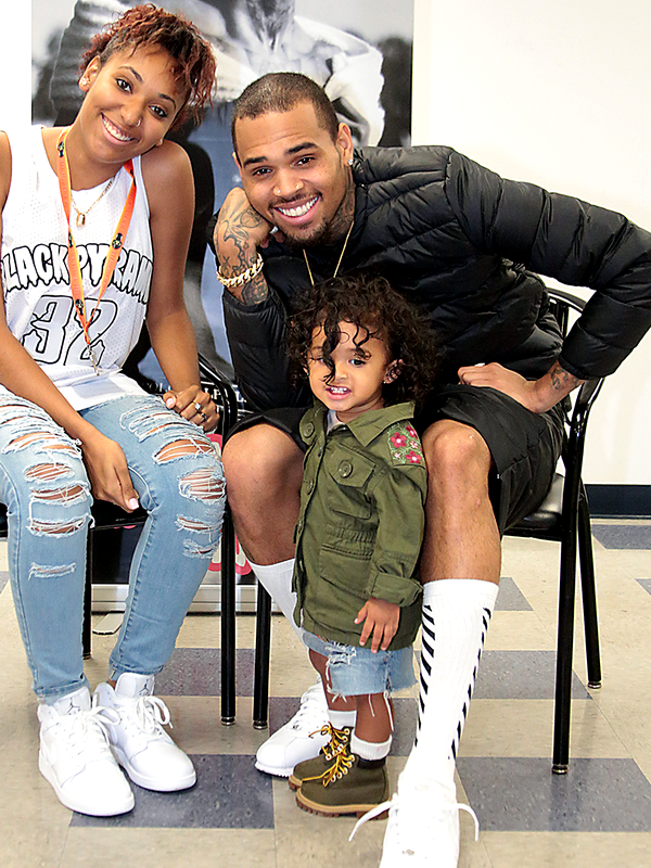 mechanicaldummy:  Royalty decided to have a meet and greet of her own. 