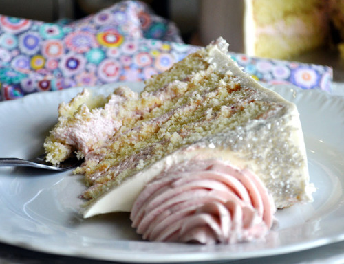 sweetoothgirl: champagne cake with champagne italian meringue buttercream
