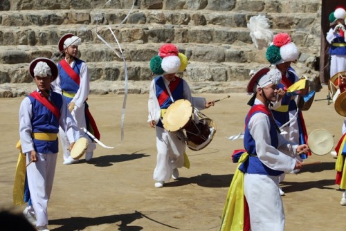 the-november-sky: ~Farmers’ Dance and Music~ Korean Folk Village