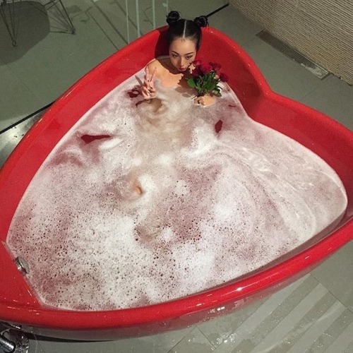 badxgoldie: B A D X G O L D I E