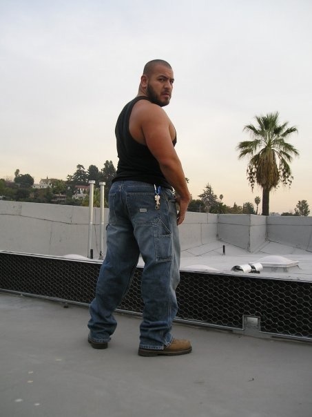 joevillanova:  he always got my attention. If he ever got on the edge on my bed doggie,