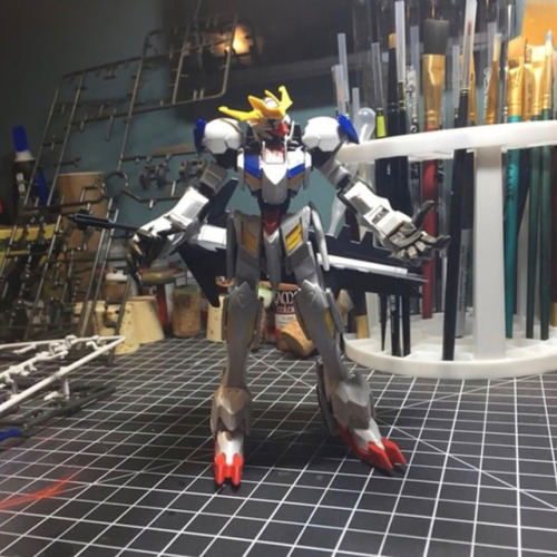 Check out @germanimal_painting and his Barbatos Lupus Rex speed build! For it being a speed build, i