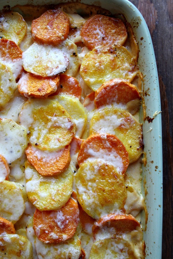 craving-nomz:  Pumpkin Scalloped Potatoes