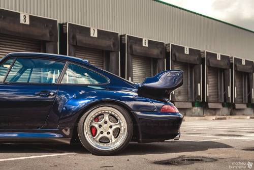 Porsche 911 993 GT2 by Mathieu Bonnevie.(via Porsche 911 993 GT2. April, 2014.)