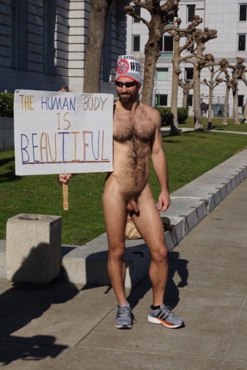 dudes-naked:Reblog from beautymalenudes, 4.4k+ posts, 14.8 daily.242k+ follow All my blogs.