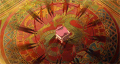  All Time Favorite Movies: Howl’s Moving Castle (2004) dir. Hayao Miyazaki “Sorry, I’ve had enough of running away, Sophie. Now I’ve got something I want to protect. It’s you.”   Hermoso!