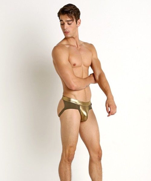 re-lovu-tion:  scott gardner