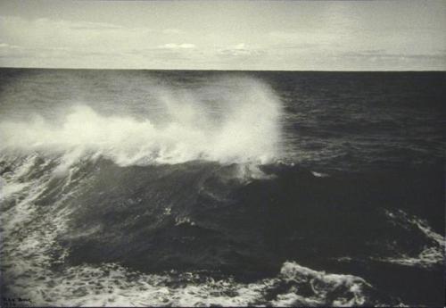 dame-de-pique:Ilse Bing - Waves, 1936  