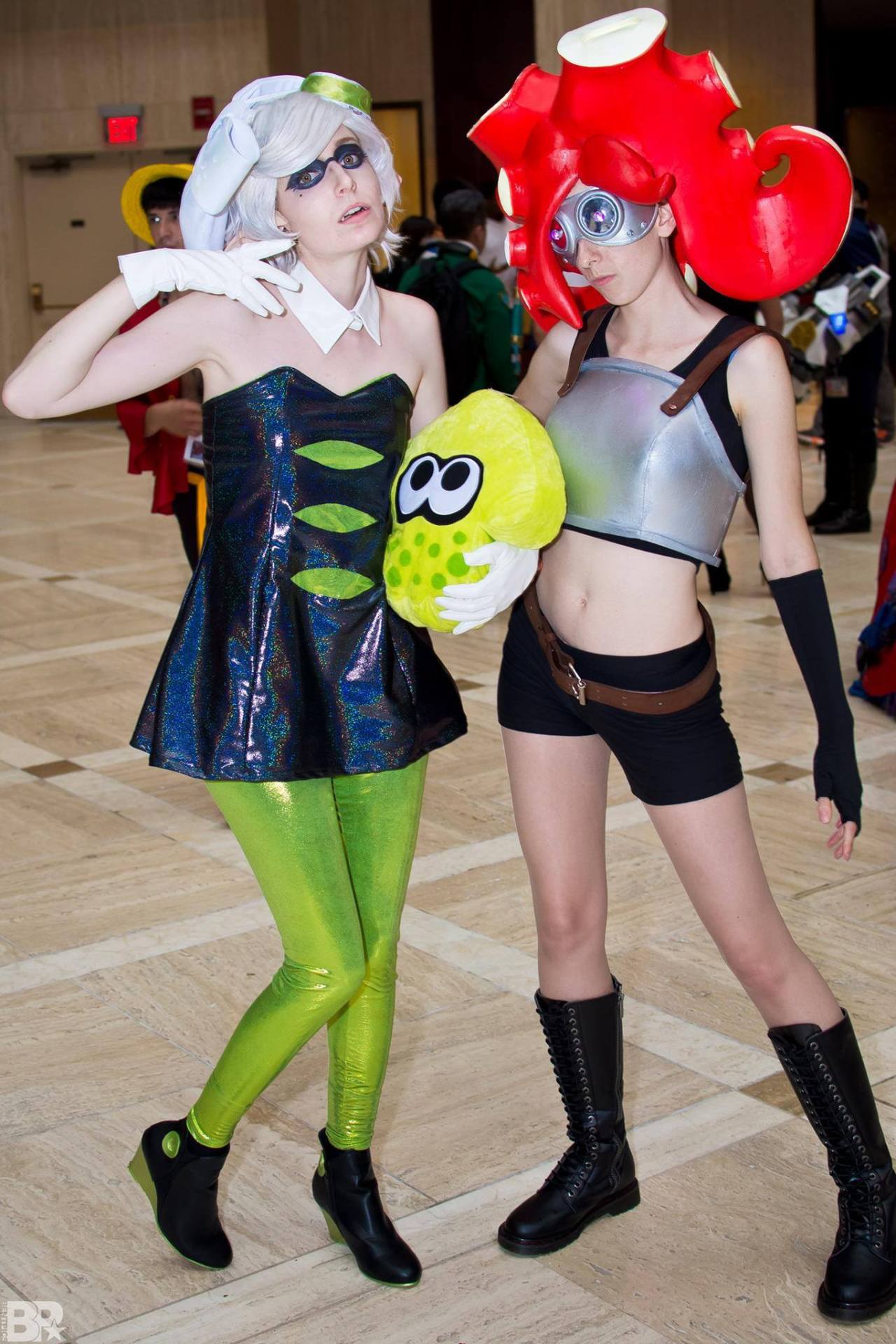 schmemycosplay:  Assorted Splatoon photos from AWA!  Photos 1, 2, and 3 are by Shinboku