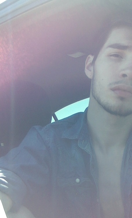 tumblr photo el-mago-de-guapos 0
