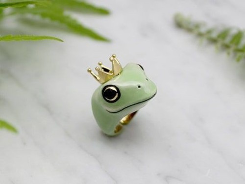Kristina: Are You Sure You Don't Want To Use One Of The Family's Rings? Here's The One Your Grand-grand
