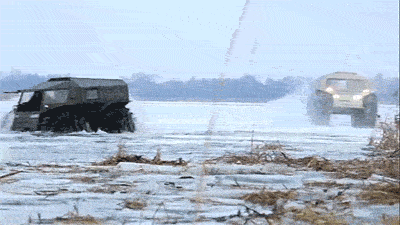 digg:  Hold on when did Russia get trucks that are actually tanks?