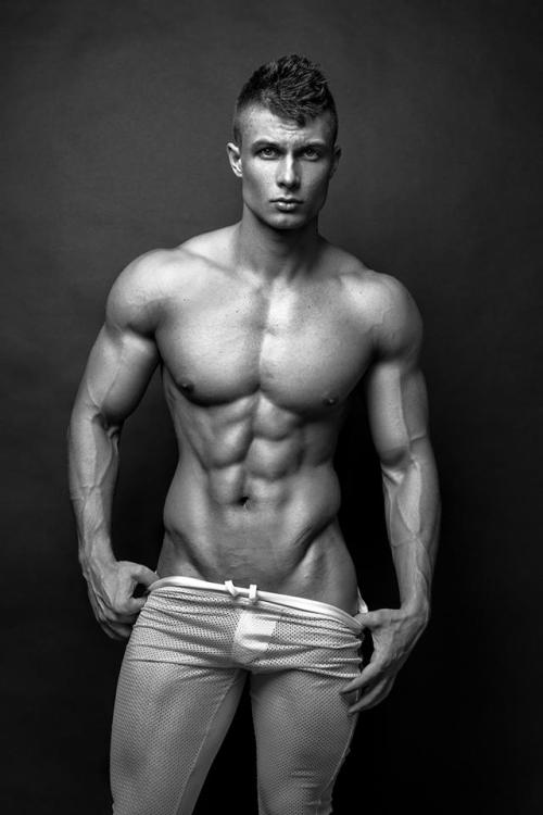 Ivan Savinov adult photos