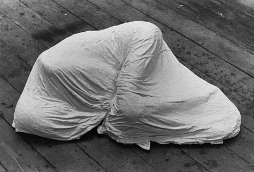 surrealismart - Sleeping Place 1973Antony Gormley